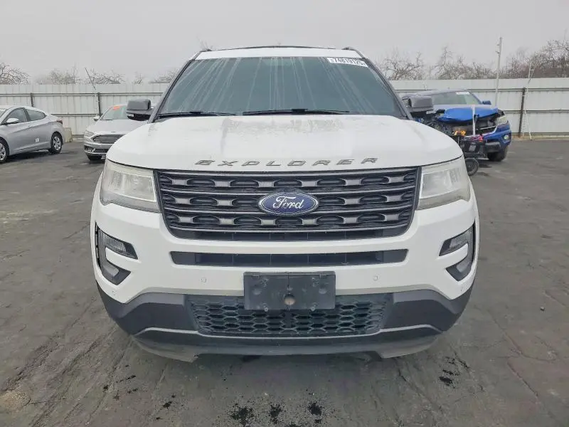 2017 FORD EXPLORER XLT  