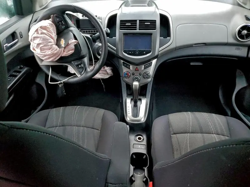 2015 CHEVROLET SONIC LT  