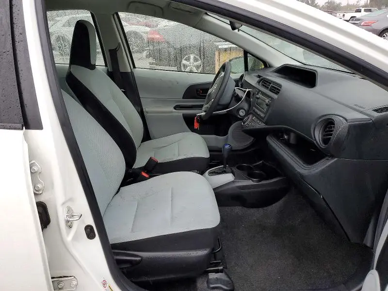 2013 TOYOTA PRIUS C   