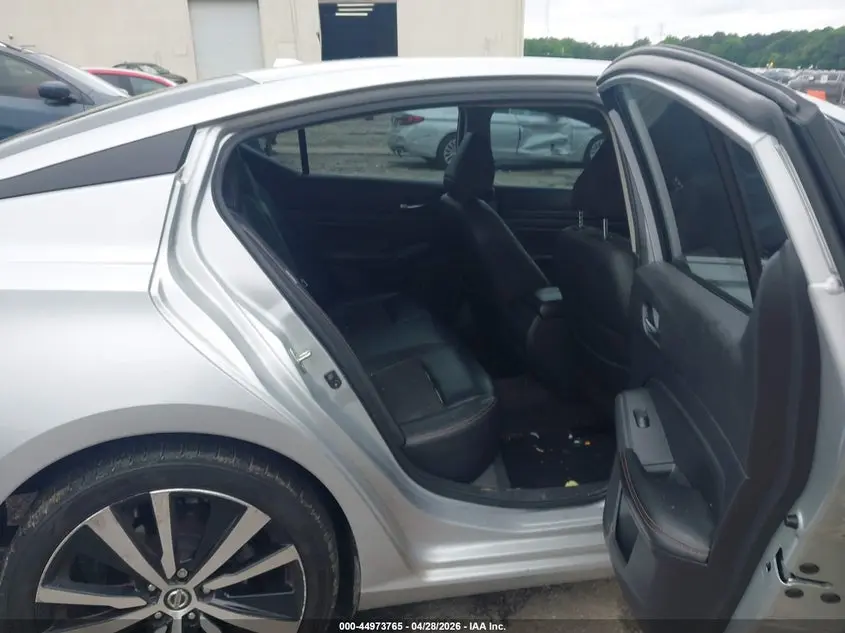 2020 NISSAN ALTIMA SR FWD