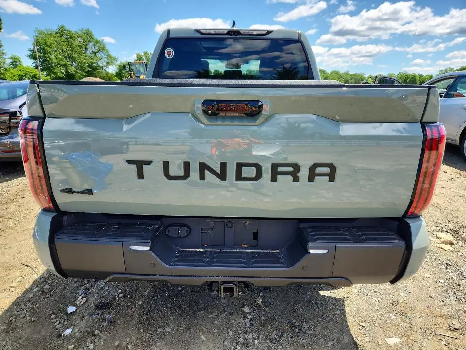 2024 TOYOTA TUNDRA LIMITED  