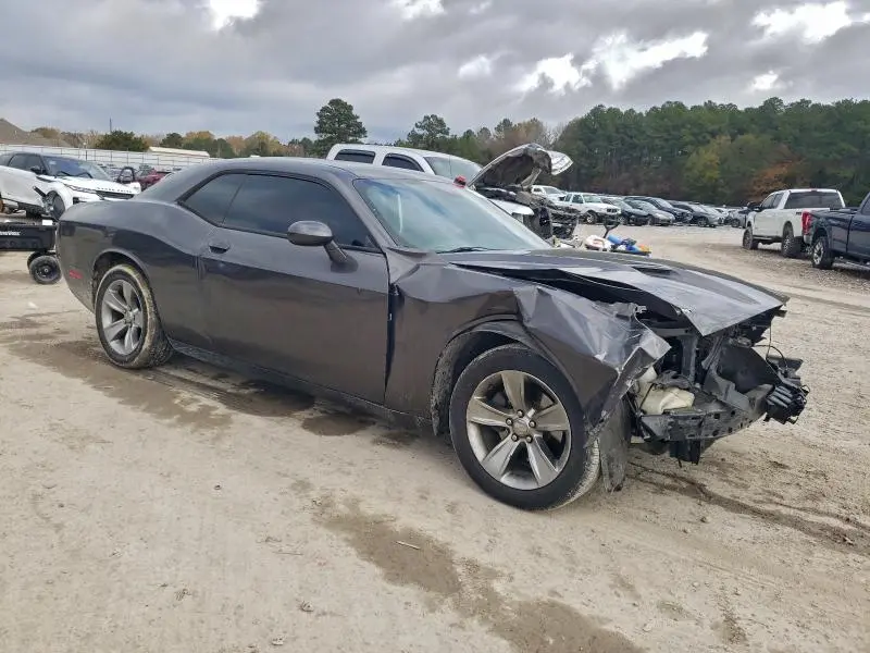 2015 DODGE CHALLENGER SXT  