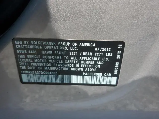 2013 VOLKSWAGEN PASSAT S  