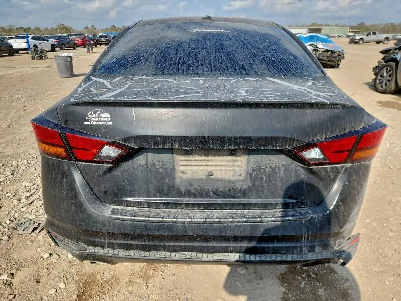 2019 NISSAN ALTIMA SR  