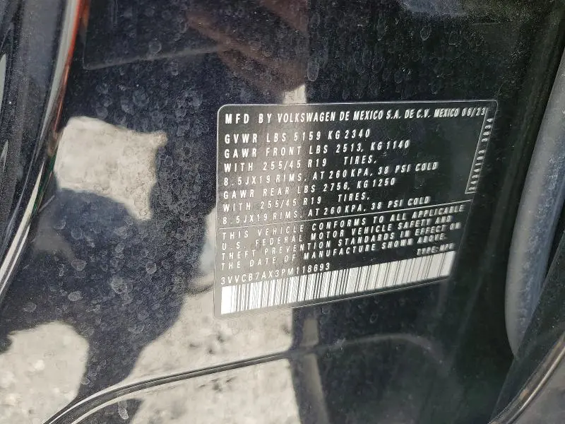 2023 VOLKSWAGEN TIGUAN SE R-LINE BLACK  