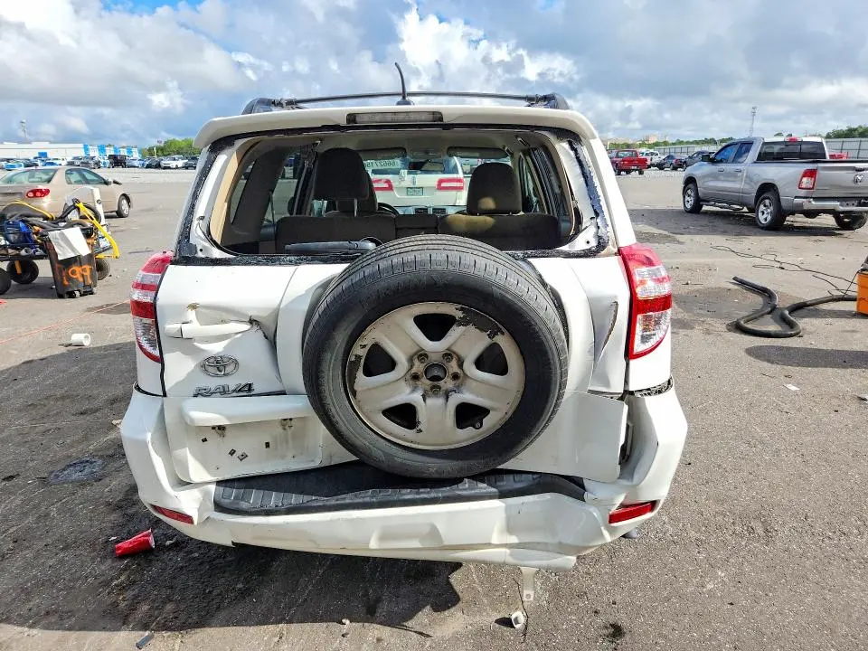 2011 TOYOTA RAV4 BASE  
