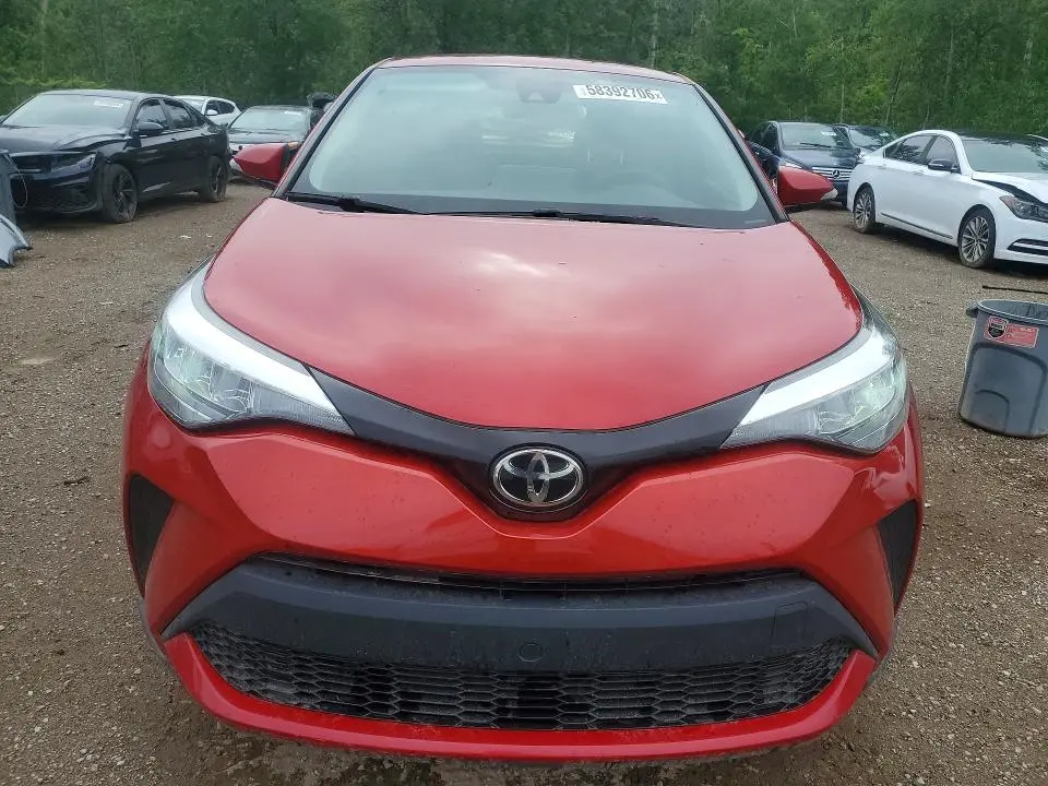 2020 TOYOTA C-HR LE  