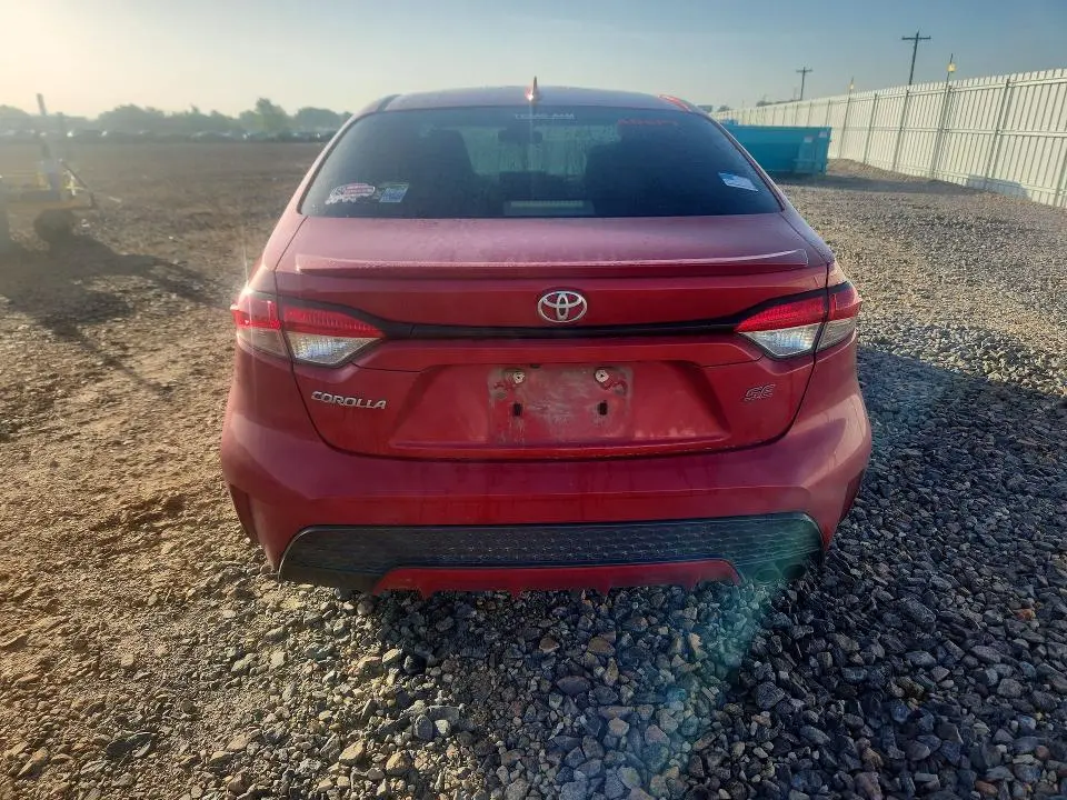 2020 TOYOTA COROLLA SE  