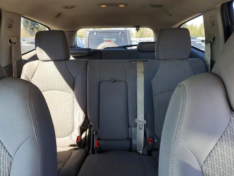 2011 CHEVROLET TRAVERSE LS  