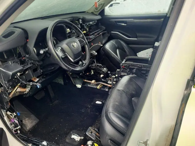 2020 TOYOTA HIGHLANDER LIMITED  