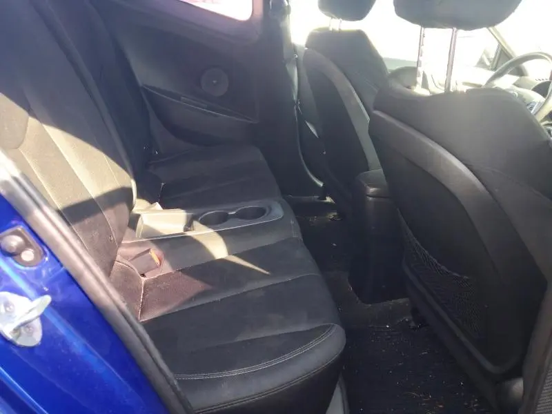 2012 HYUNDAI VELOSTER BASE  