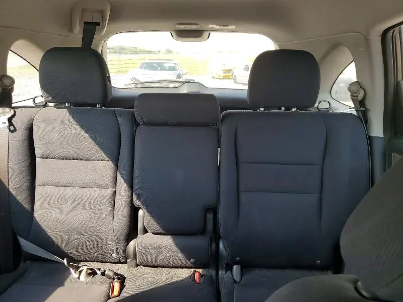 2011 HONDA CR-V LX  