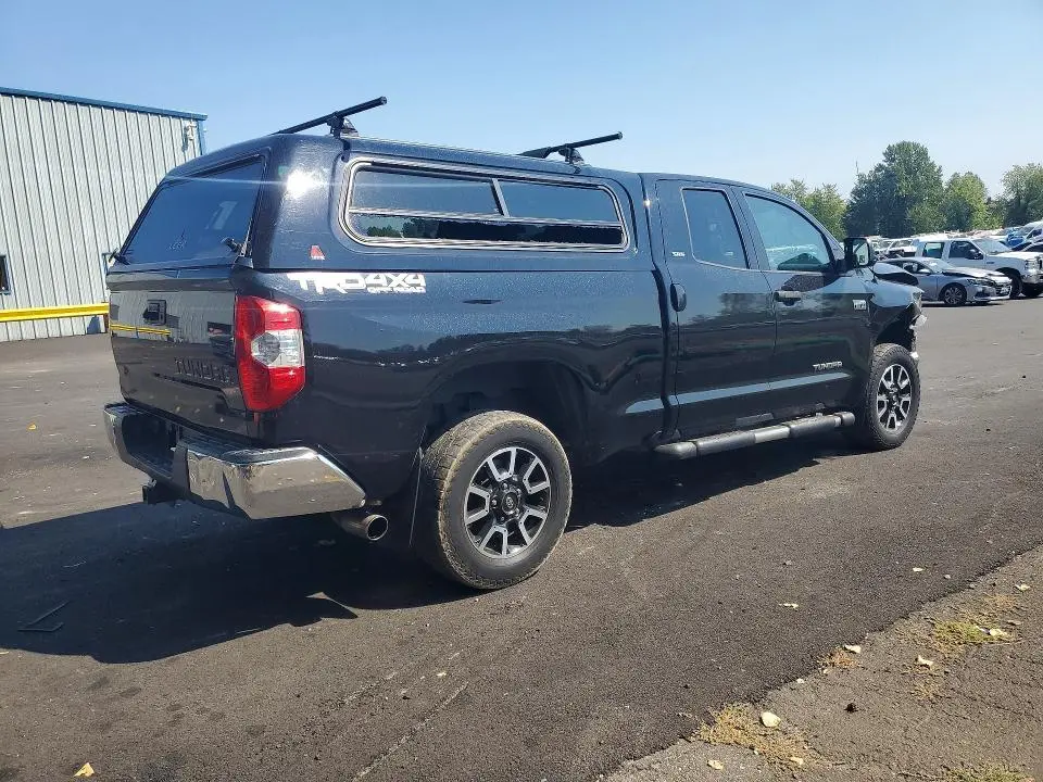 2017 TOYOTA TUNDRA SR5  