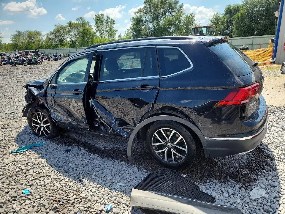 2021 VOLKSWAGEN TIGUAN SE  