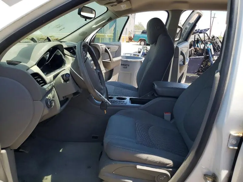 2016 CHEVROLET TRAVERSE LS  
