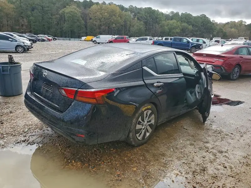 2024 NISSAN ALTIMA S  