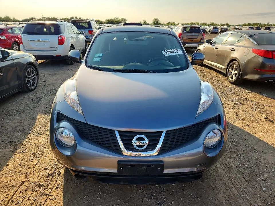 2014 NISSAN JUKE SV  