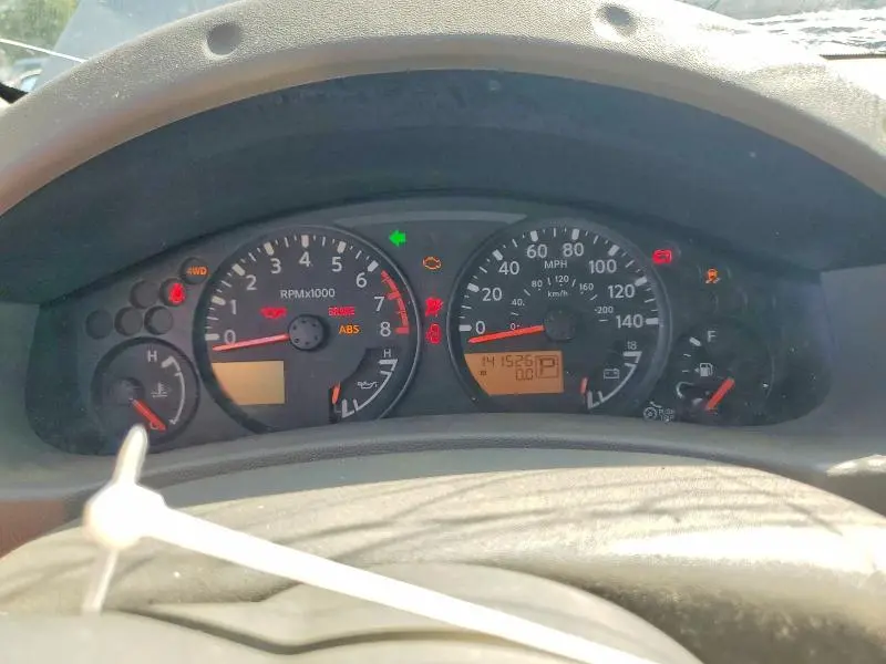 2017 NISSAN FRONTIER SV  