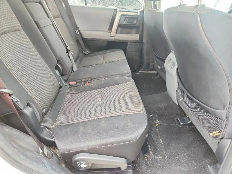 2011 TOYOTA 4RUNNER SR5  