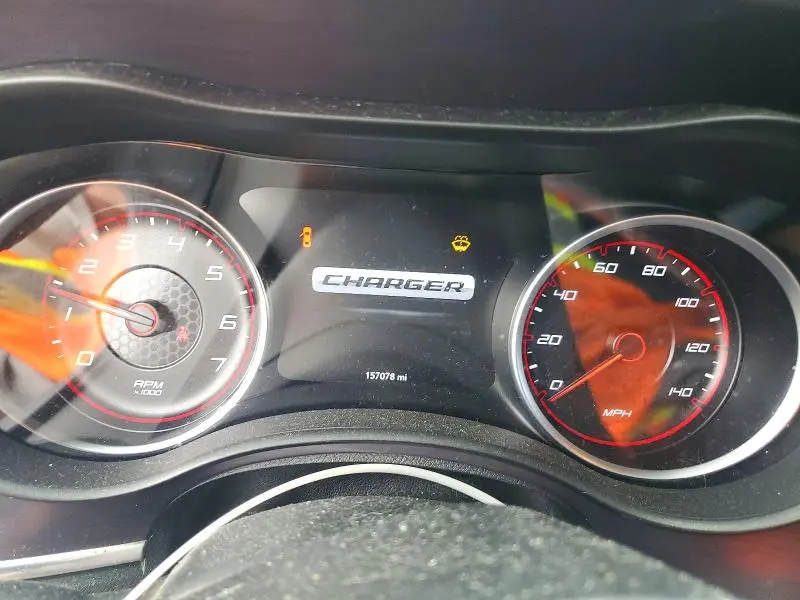 2018 DODGE CHARGER SXT  