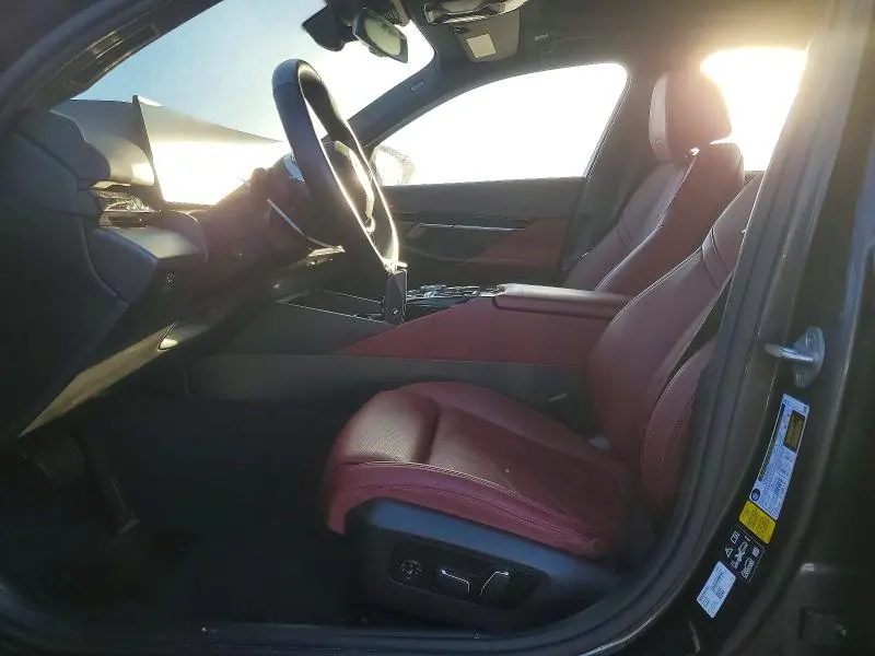 2024 BMW 530 XI  