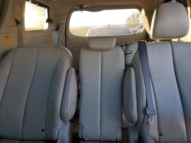 2013 TOYOTA SIENNA XLE