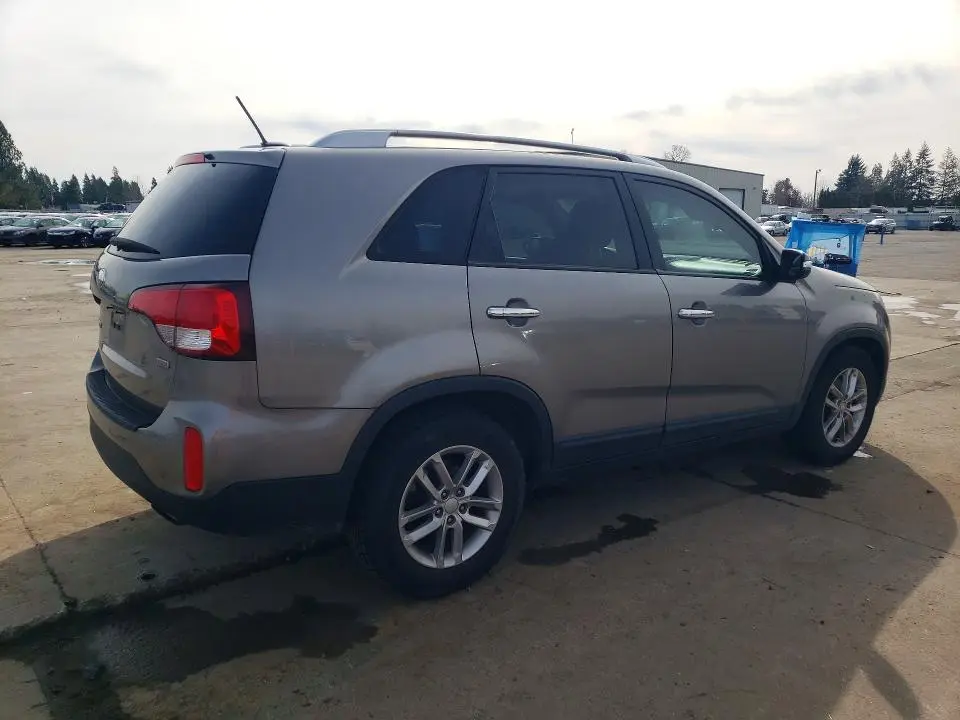 2014 KIA SORENTO LX  