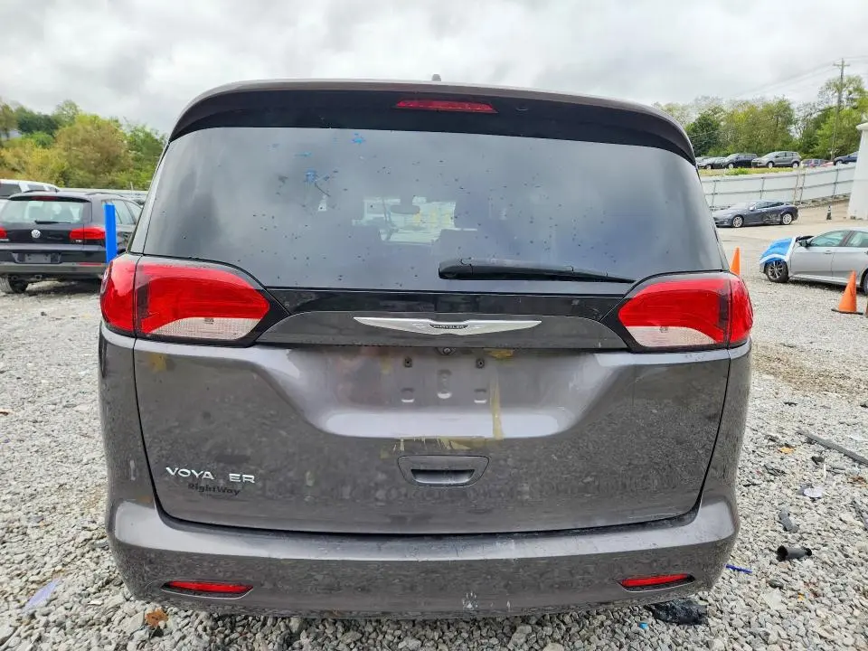 2021 CHRYSLER VOYAGER LXI  