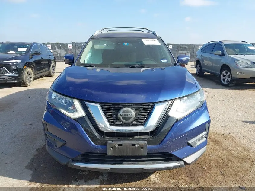 2019 NISSAN ROGUE SV
