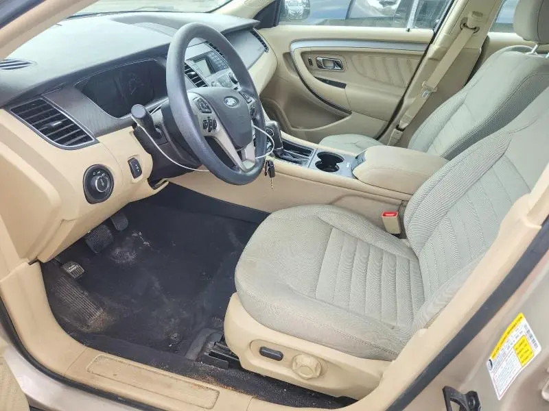 2018 FORD TAURUS SE  