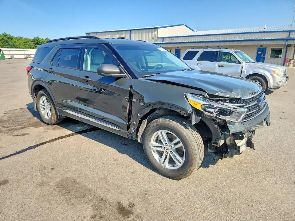 2021 FORD EXPLORER XLT  