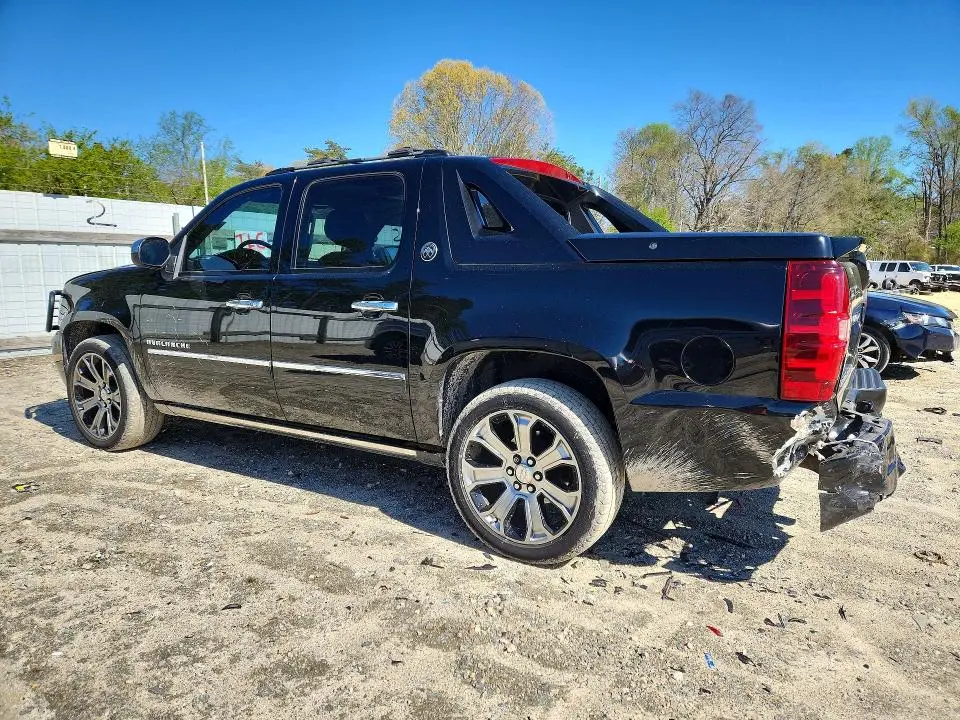 2013 CHEVROLET AVALANCHE LTZ  