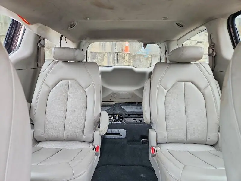 2021 CHRYSLER VOYAGER LXI  