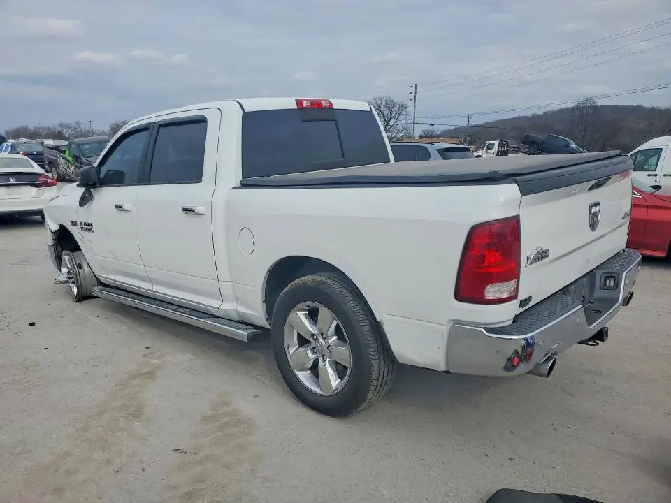 2017 RAM 1500 SLT  
