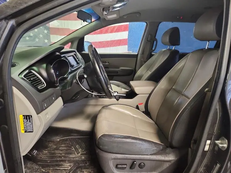 2018 KIA SEDONA LX  