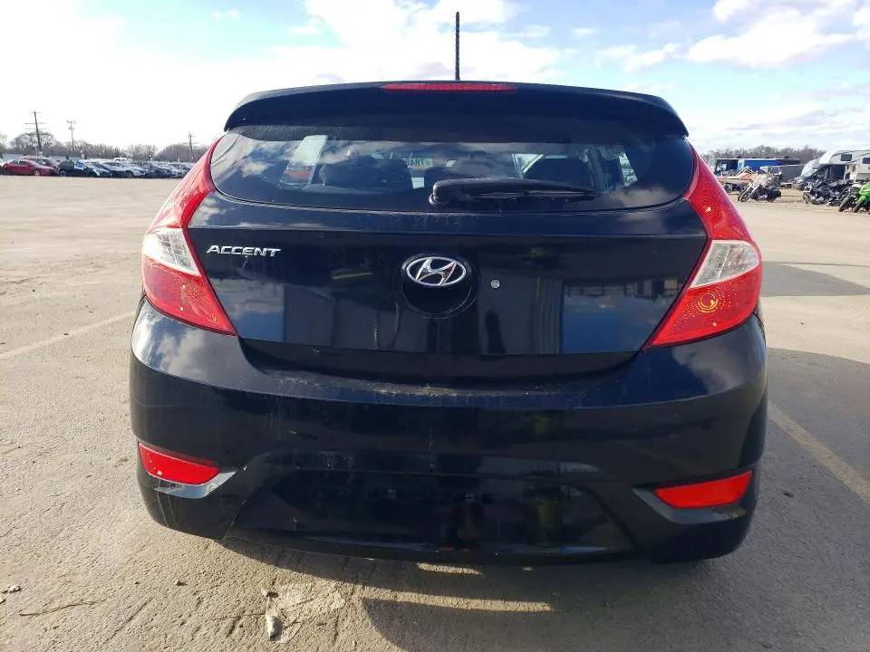 2014 HYUNDAI ACCENT SE  