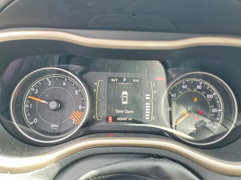 2015 JEEP CHEROKEE SPORT  