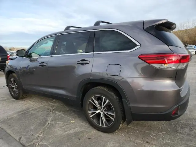 2019 TOYOTA HIGHLANDER LE  
