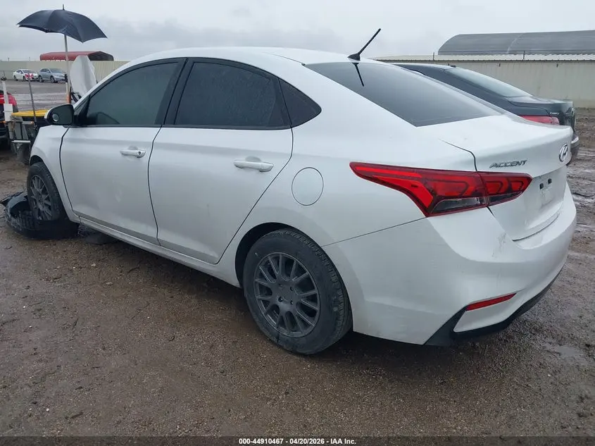 2022 HYUNDAI ACCENT SE