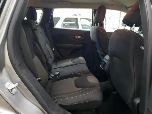 2015 JEEP CHEROKEE SPORT  