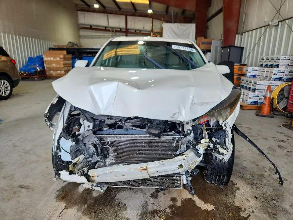 2018 HONDA HR-V LX  
