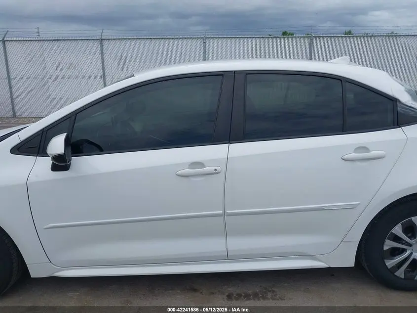 2022 TOYOTA COROLLA HYBRID LE