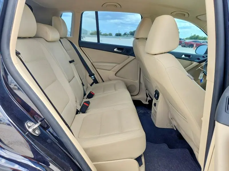 2017 VOLKSWAGEN TIGUAN S  