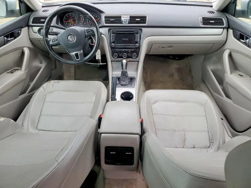 2014 VOLKSWAGEN PASSAT SE  