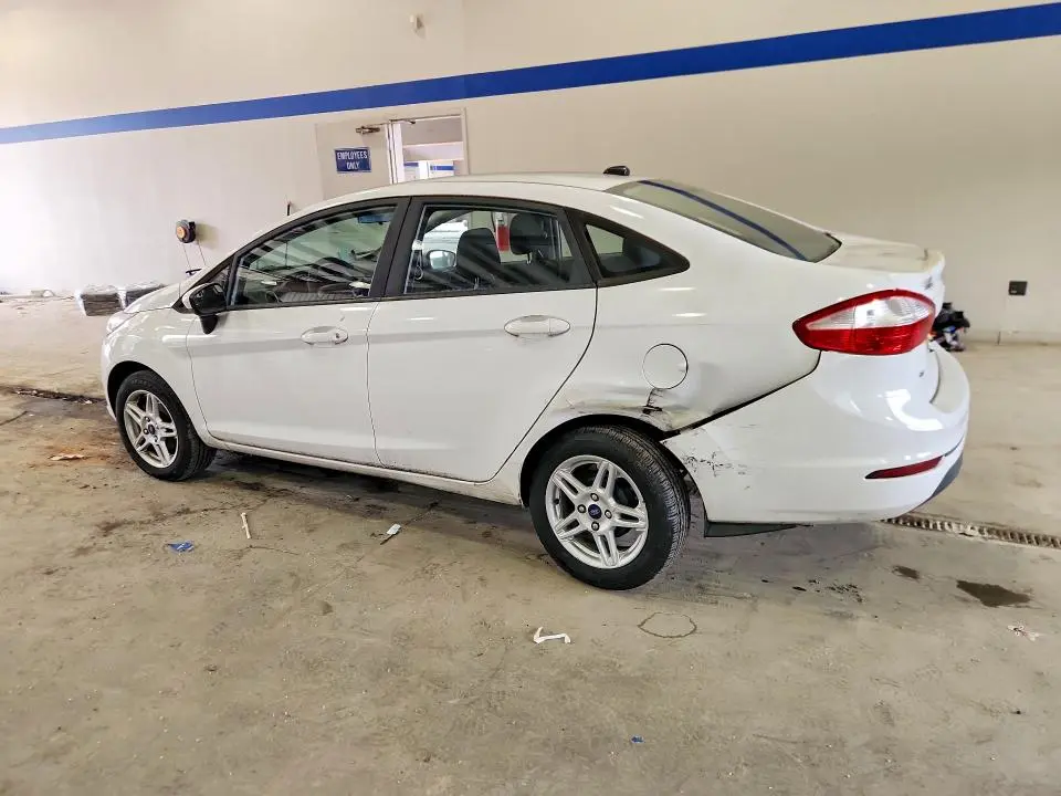 2018 FORD FIESTA SE  