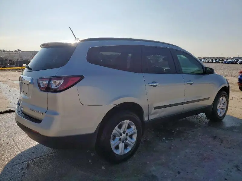 2013 CHEVROLET TRAVERSE LS  