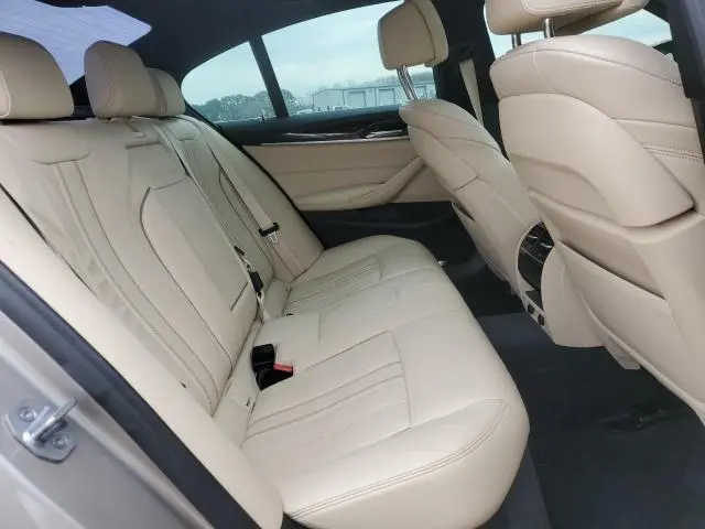 2019 BMW 530 I  