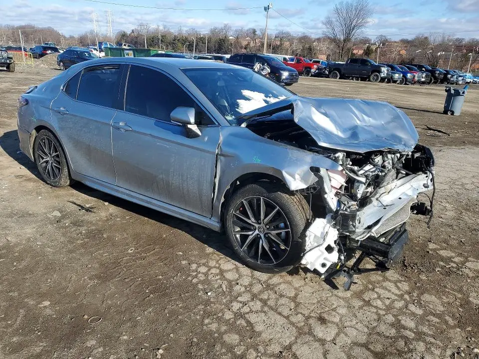 2024 TOYOTA CAMRY   