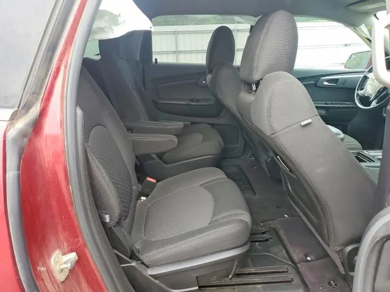 2011 CHEVROLET TRAVERSE LT  