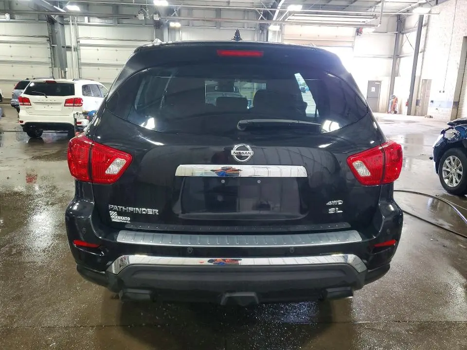 2020 NISSAN PATHFINDER SL  